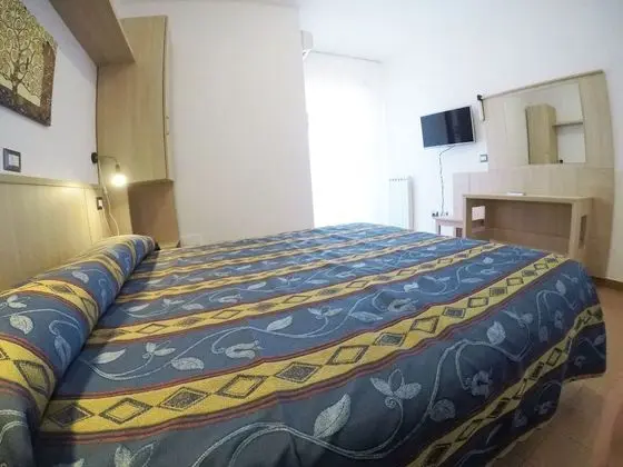 Tek Büyük veya İki Ayrı Yataklı Oda, 1 Çift Kişilik veya 2 Tek Kişilik Yatak