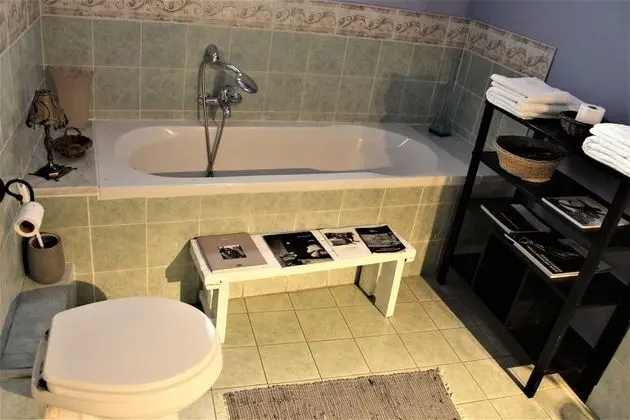 Tek Büyük Yataklı Oda, Özel Banyo (External)