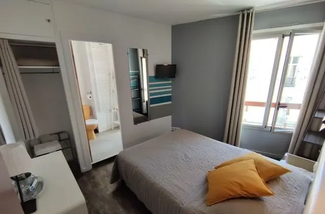 Standard Tek Büyük Yataklı Oda