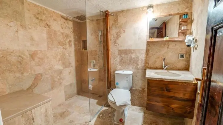 Aile Odası, Simge Yapı Manzaralı, Balkonlu