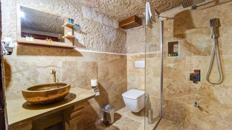 King Suite, Manzarasız, Jakuzili