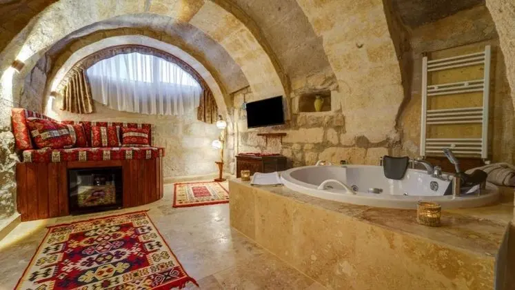 King Suite, Manzarasız, Jakuzili