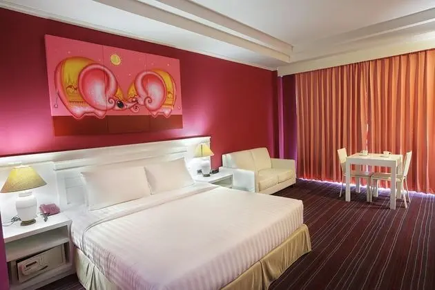 Deluxe Tek Büyük Yataklı Oda