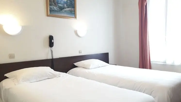 Tek Büyük veya İki Ayrı Yataklı Oda