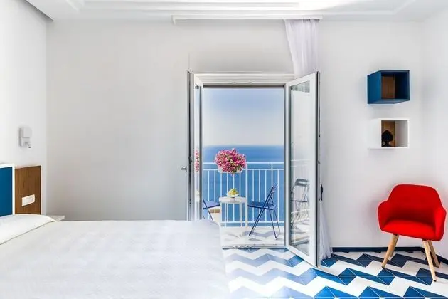 Deluxe Üç Kişilik Oda
