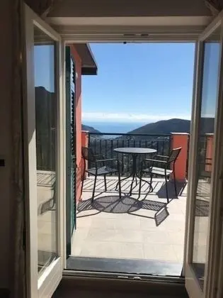 Tek Büyük Yataklı Oda, Balkon, Deniz Manzaralı (Vernazza)