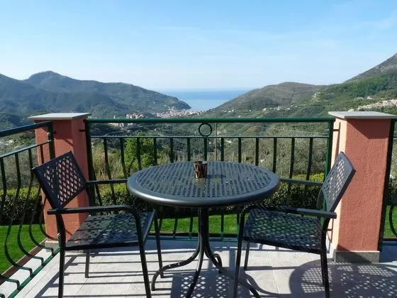 Tek Büyük Yataklı Oda, Balkon, Deniz Manzaralı (Vernazza)