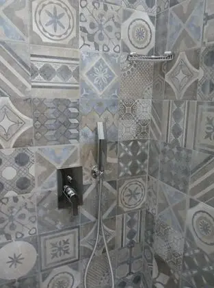 Tek Büyük Yataklı Oda, Balkon, Deniz Manzaralı (Vernazza)