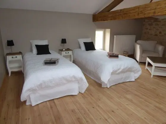 Comfort Tek Büyük Yataklı Oda (La Bardanne)