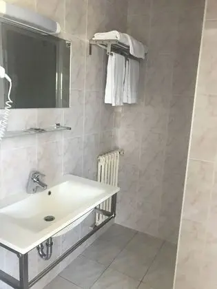 Tek Büyük Yataklı Oda, Balkon