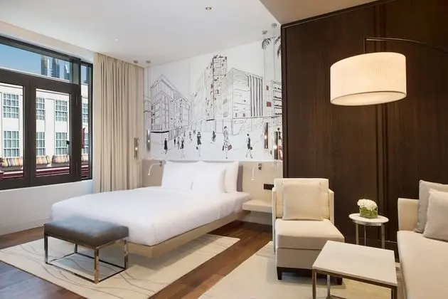 Deluxe Room, 1 King Bed