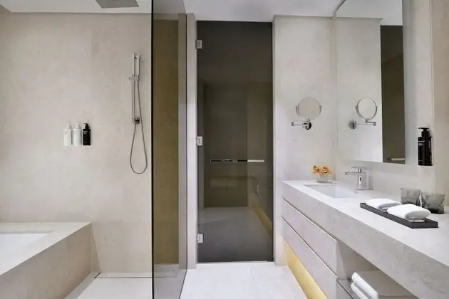 Deluxe Room, 1 King Bed