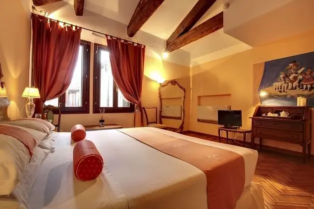 Superior Tek Büyük Yataklı Oda