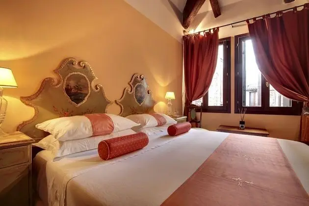 Superior Tek Büyük Yataklı Oda