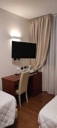 Economy Tek Büyük Yataklı Oda