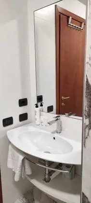Economy Tek Büyük Yataklı Oda