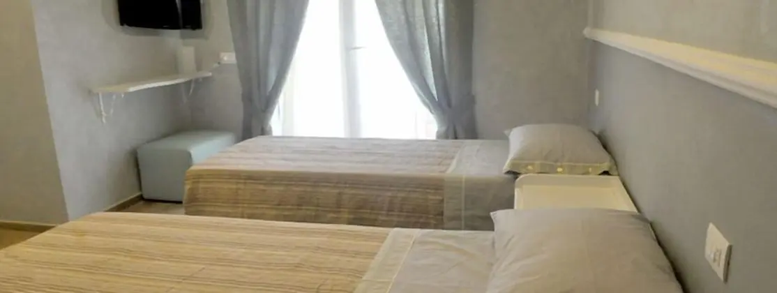 Tek Büyük veya İki Ayrı Yataklı Oda