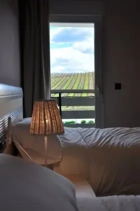 Tek Büyük veya İki Ayrı Yataklı Oda, Teras