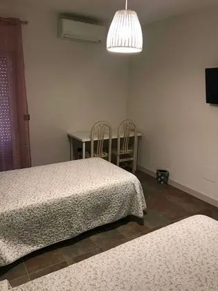 Tek Büyük veya İki Ayrı Yataklı Oda, Teras