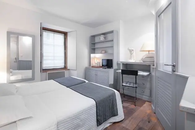 İki Ayrı Yataklı Oda, 2 Tek Kişilik Yatak