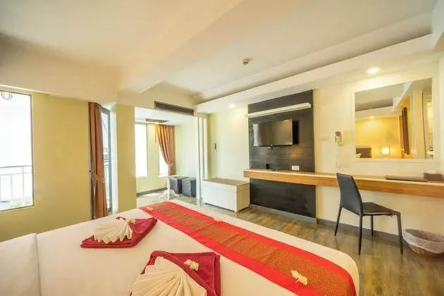 Deluxe Studio Room