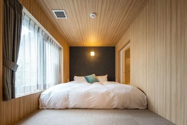 Standard Oda (#202, Queen)