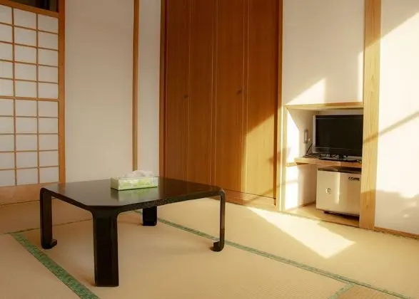 Traditional Üç Kişilik Oda, Birden Çok Yatak (Japanese Style)