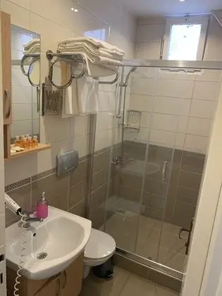 Economy Tek Büyük Yataklı Oda