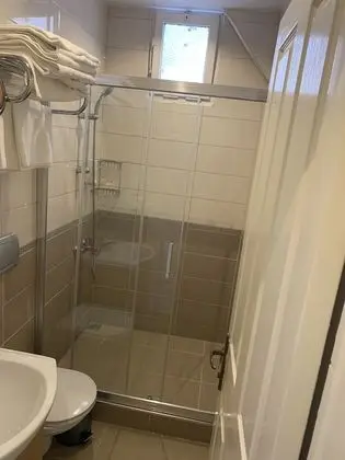 Economy Tek Büyük Yataklı Oda