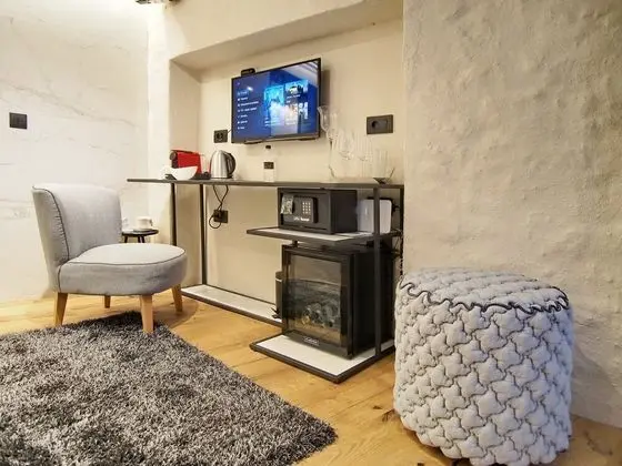 Deluxe Tek Büyük Yataklı Oda (1)