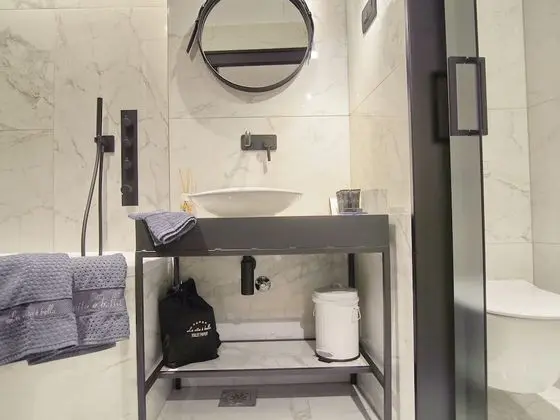 Deluxe Tek Büyük Yataklı Oda (1)