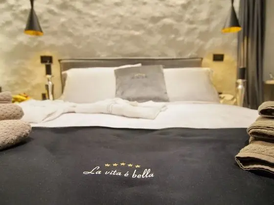 Deluxe Tek Büyük Yataklı Oda (2)