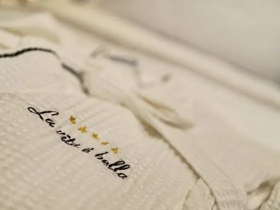 Deluxe Tek Büyük Yataklı Oda (2)