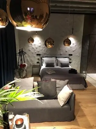 Luxury Tek Büyük Yataklı Oda