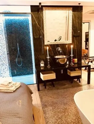 Superior Tek Büyük Yataklı Oda
