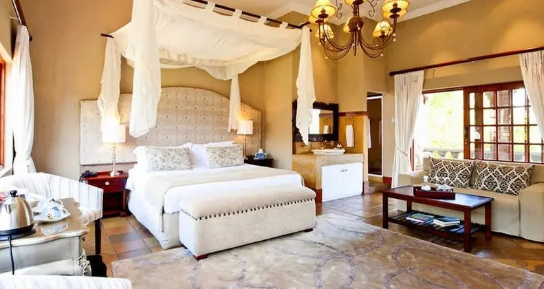 Luxury Oda