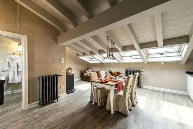 Apart Daire, Ek Bina (Attic Floor)