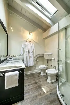 Apart Daire, Ek Bina (Attic Floor)