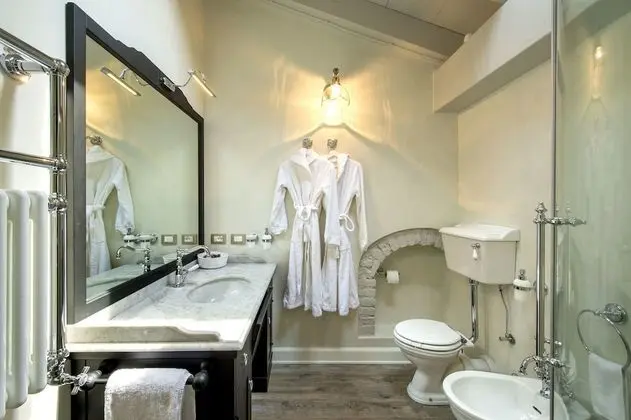 Apart Daire, Ek Bina (Attic Floor)