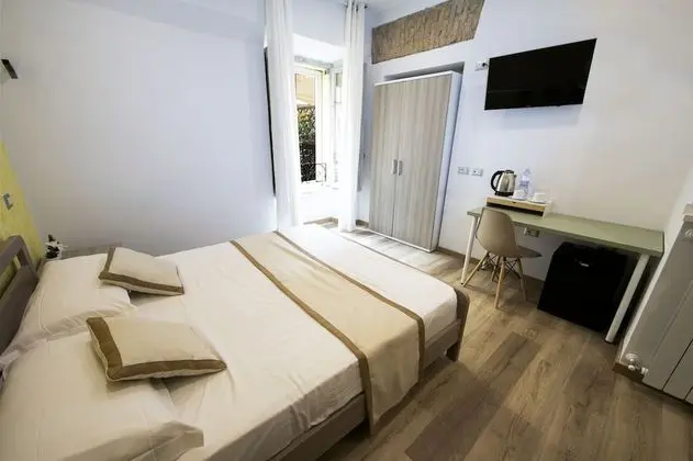 Classic Tek Büyük Yataklı Oda