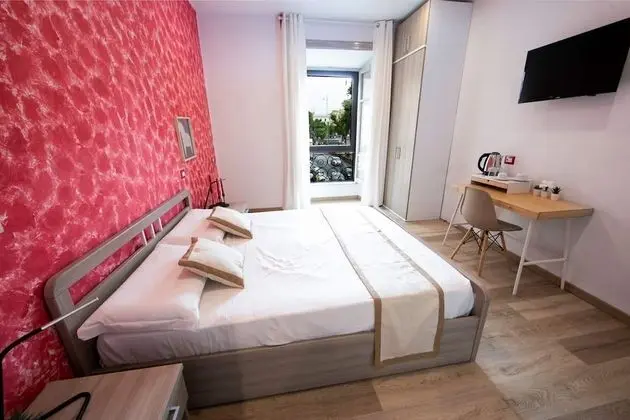 Classic Tek Büyük Yataklı Oda