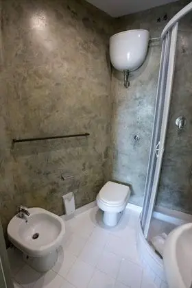 Classic Tek Büyük Yataklı Oda