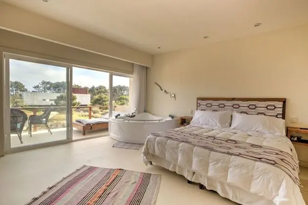 Exclusive Tek Büyük veya İki Ayrı Yataklı Oda, Kısmi Deniz Manzaralı