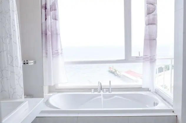 Deluxe Tek Büyük Yataklı Oda, 1 En Büyük (King) Boy Yatak, Küvet