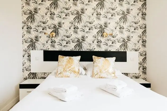 Tek Büyük veya İki Ayrı Yataklı Oda