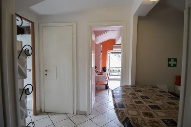 Tek Büyük Yataklı Oda, Ortak Banyo