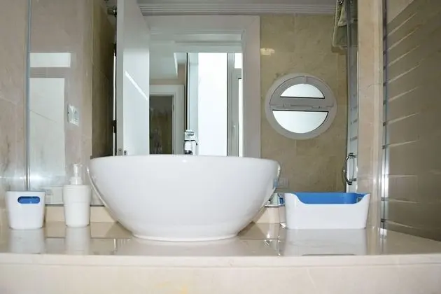 Basic Tek Büyük Yataklı Oda (Ravello)