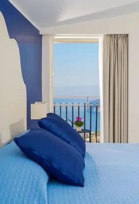 Deluxe Tek Büyük veya İki Ayrı Yataklı Oda