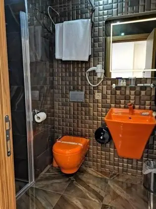 Comfort Oda, Sokak Manzaralı