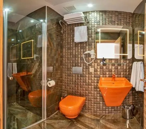 Comfort Oda, Sokak Manzaralı